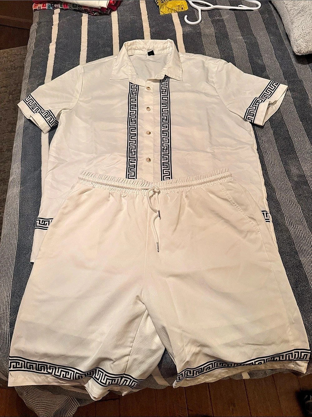 Manfinity Geometric Trim Shirt and Shorts Set Size XL